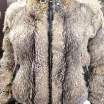 Мужская зимняя кожаная куртка с мехом волка, в Екатеринбурге