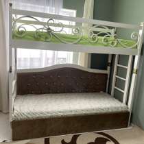 Двухъярусная кровать с выдвижными диваном), в Волгограде