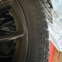 Продам красивое 17 литьё, вместе с зимней резиной, в Уссурийске