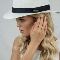 Шляпа, в Москве