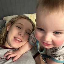 Привет!меня зовут Лина могу быть вашей мини-няней, в Каменске-Уральском