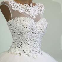 Роскошное свадебное платье, в Симферополе