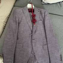 Мужской костюм тройка, в Биробиджане