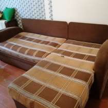 Угловой диван, б/у, бесплатно, в Петрозаводске