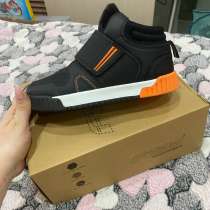 Кроссовки новые, в Владивостоке