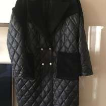 Продаю пальто,52 размер, в Москве