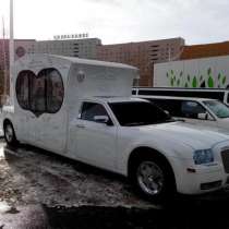 Новинка Chrysler 300C Карета белого цвета для любых мероприятий., в г.Астана
