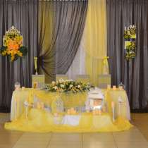 Оформление свадебного зала тканями, цветами, шарами, в Пензе