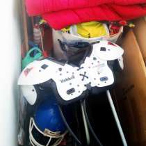 Каркас Американского футбола из Филиппин, в Москве