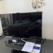 Телевизор Samsung со Смарт тв и 3D очками, в г.Бургас