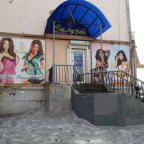 Действующий магазин 1 этаж жилого дома, в Челябинске