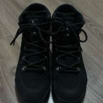 Adidas (для хайкинга), в Калининграде