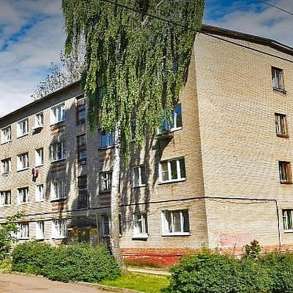 Продам комнату на Ломоносова, д. 9, в семейном блоке, в Смоленске