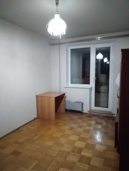 Сдаю 2-х комнатную квартиру на длительный срок, с мебелью в Москве фото 3