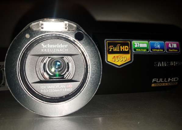 Видеокамера Samsung HMX-H100 - Full HD - CMOS - 4,7 Мп ! в фото 7
