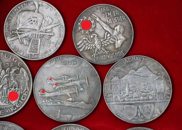 Настольные медали и жетоны Германии в Краснодаре фото 5