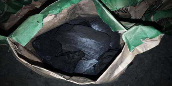 Уголь древесный по 3 кг