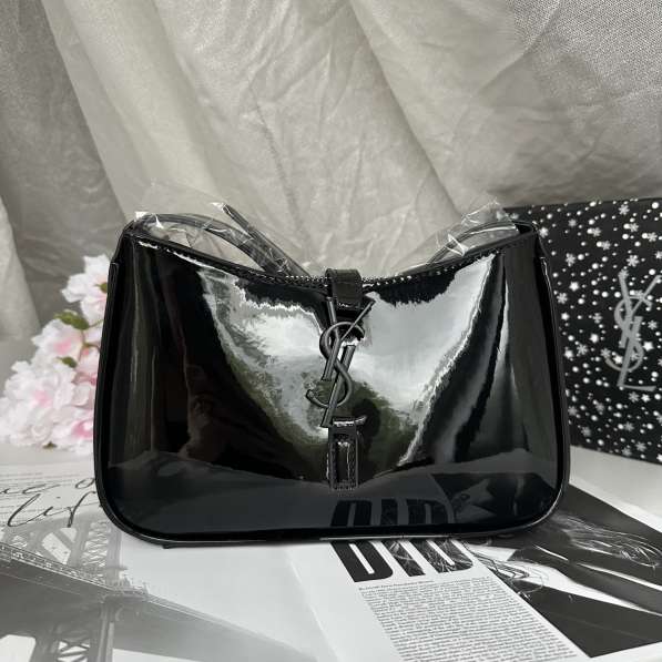 Сумка новая YSL женская в Москве фото 4