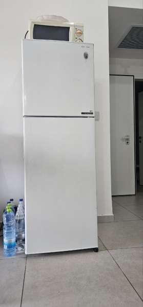 Холодильник Sharp SJ2124WH в фото 6