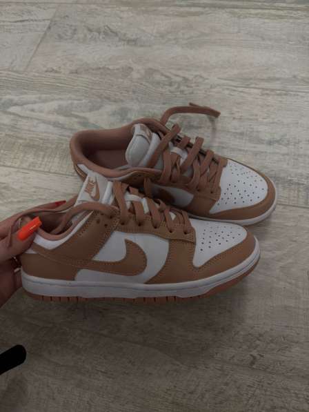 Кроссовки Nike женские в Южно-Сахалинске фото 3