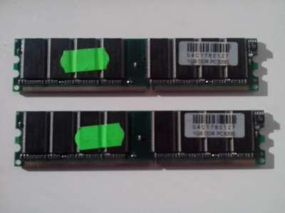 Модуль памяти DDR PC3200 Samsung