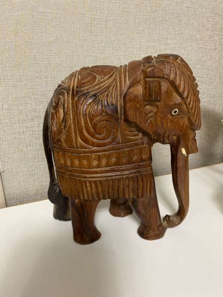 Слон из дерево