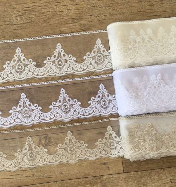 Кружево на сетке (110)