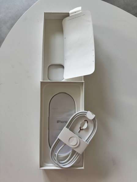 IPhone 16 Pro Max 256 в Москве фото 3