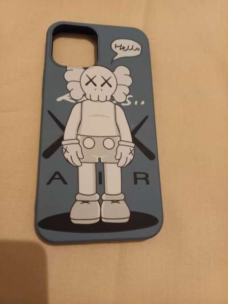 Kaws чехол на iPhone 12 /12 pro в Москве