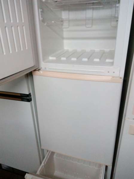 холодильник Стинол трехкамерный в Москве фото 3