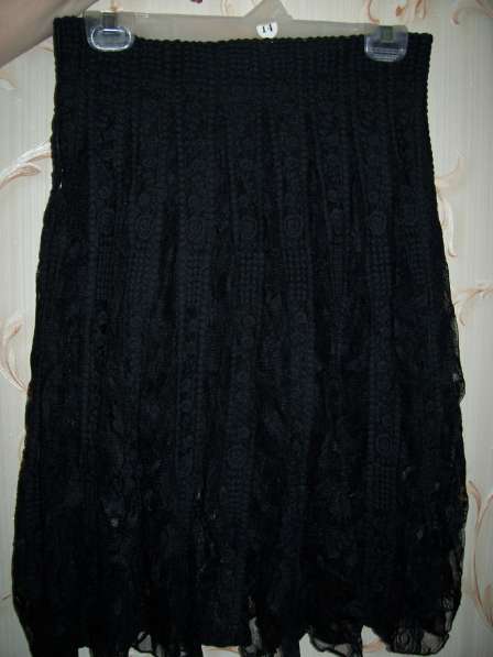 Черная гипюровая юбка, размер 44-46