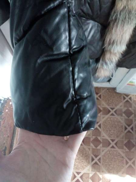 Продам женский зимний кожанный пуховик в Кемерове фото 6