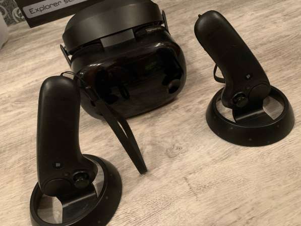 Шлем виртуальной реальности Samsung odyssey plus