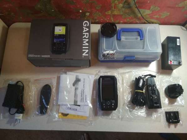 Продам эхолот Garmin Striker Plus 4cv