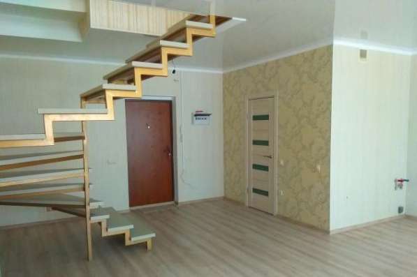 Продам двухкомнатную квартиру в Краснодар.Жилая площадь 70 кв.м.Этаж 12.Дом кирпичный.