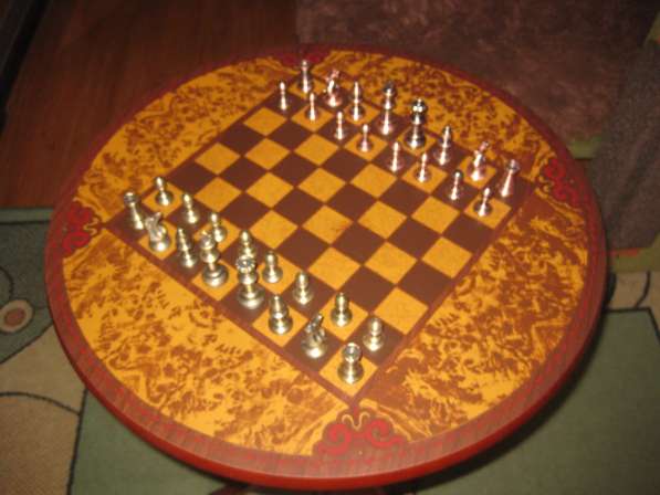 Кофейный столик + Шахматный столик + шахматы в Москве фото 5