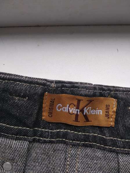 Новая черная фирменная джинсовая юбка со складками 30 размер в Пятигорске фото 3