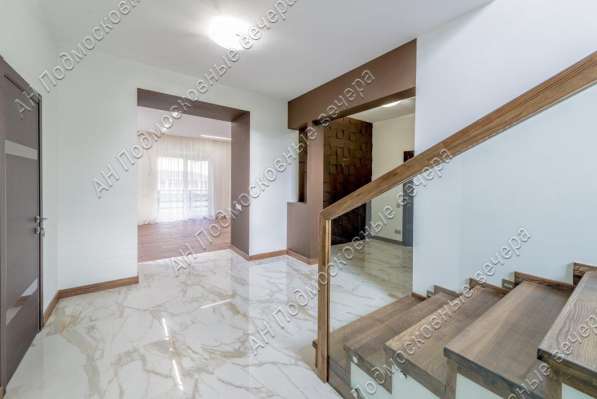 Продам коттедж в Москва.Жилая площадь 300 кв.м.Есть Газ, Водопровод. в Москве фото 9