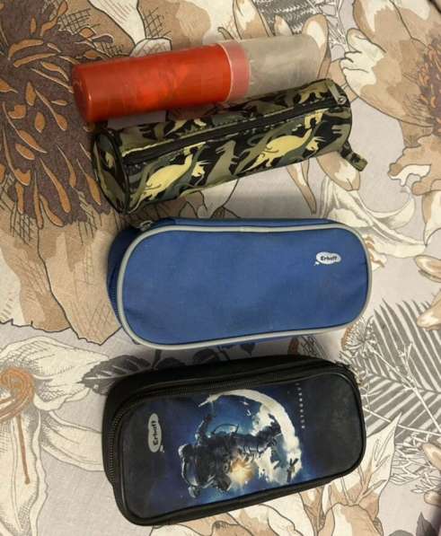 Рюкзаки пакетом, пеналы, шапка lassie в Челябинске