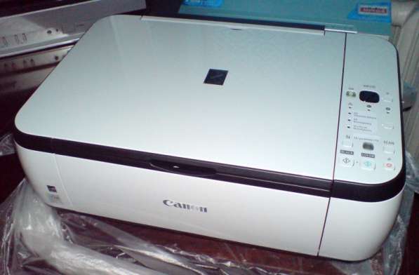 ПРОДАЮ Принтер+ сканер- CANON PIXMA MP270