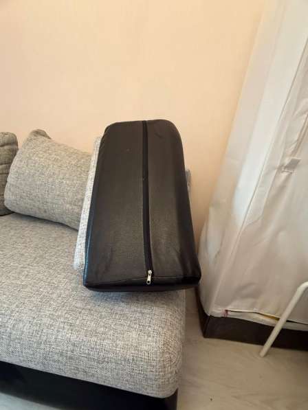 Диван двухместный БУ в Москве фото 4