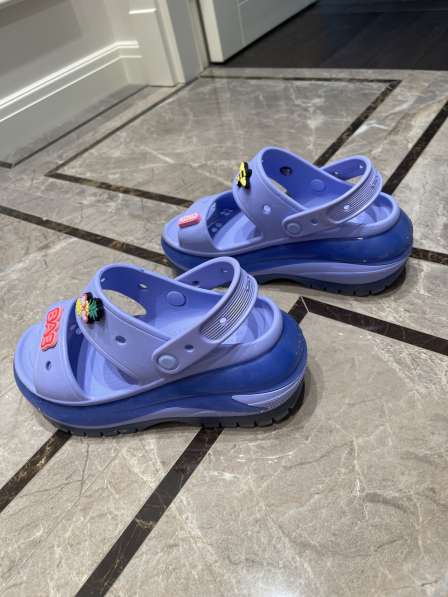 Продам кроксы оригинал в Москве фото 6