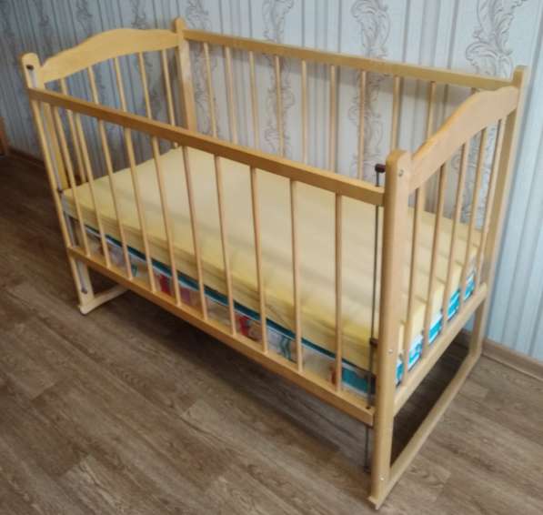 Детская кроватка 125 х 98 х 65 см в Магнитогорске фото 3