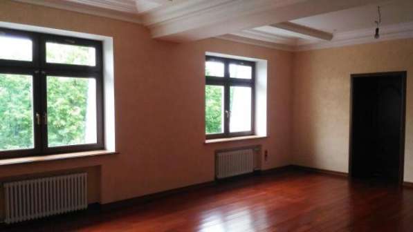 Продам многомнатную квартиру в Москве. Жилая площадь 207 кв.м. Этаж 6. Есть балкон. в Москве фото 4