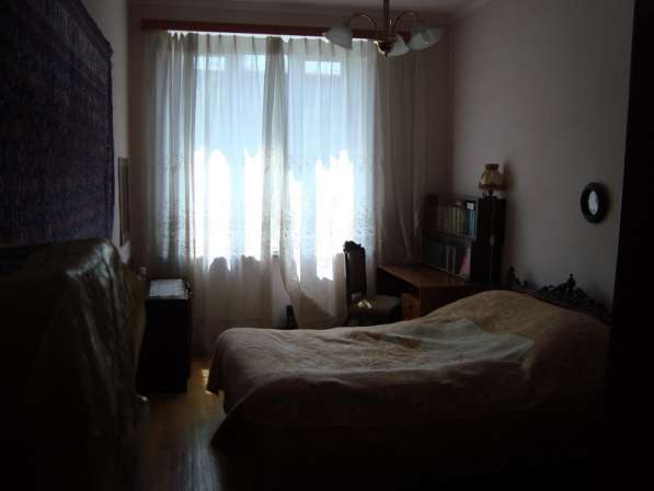 Квартира, 2 комнатная, Ереван, На пр. Комитаса в фото 8