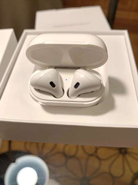 Apple airpods 2019 г в Москве фото 3