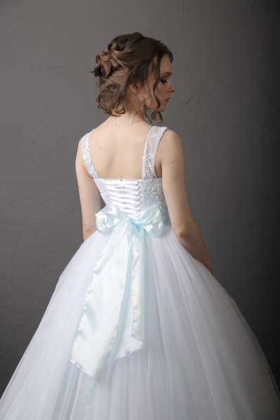Пышное свадебное платье, р. 40-42, белое с мятным оттенком в Казани фото 3