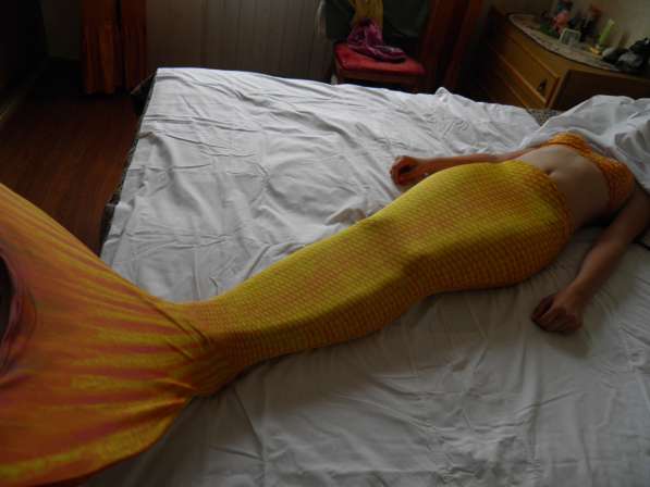 Продаю шикарный костюм для плавания с хвостом русалки в Анапе