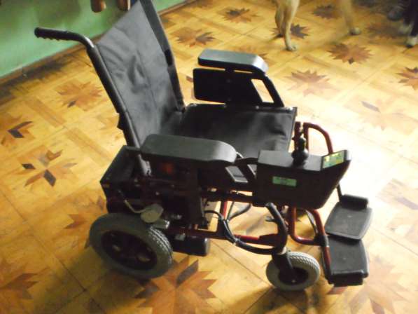 Кресло-коляска с электроприводом модель 215