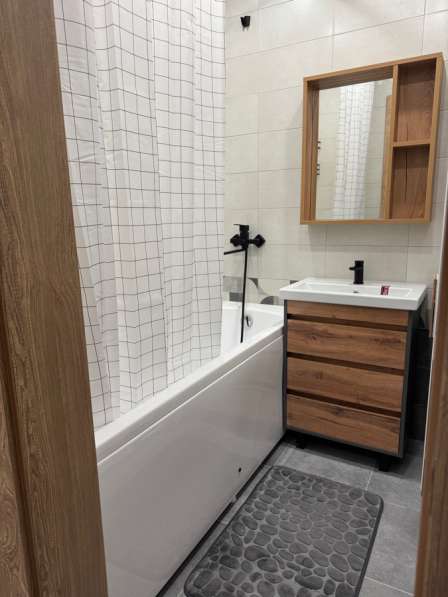 Сдам 2 х комнатную квартиру. Свежий ремонт в Красноярске